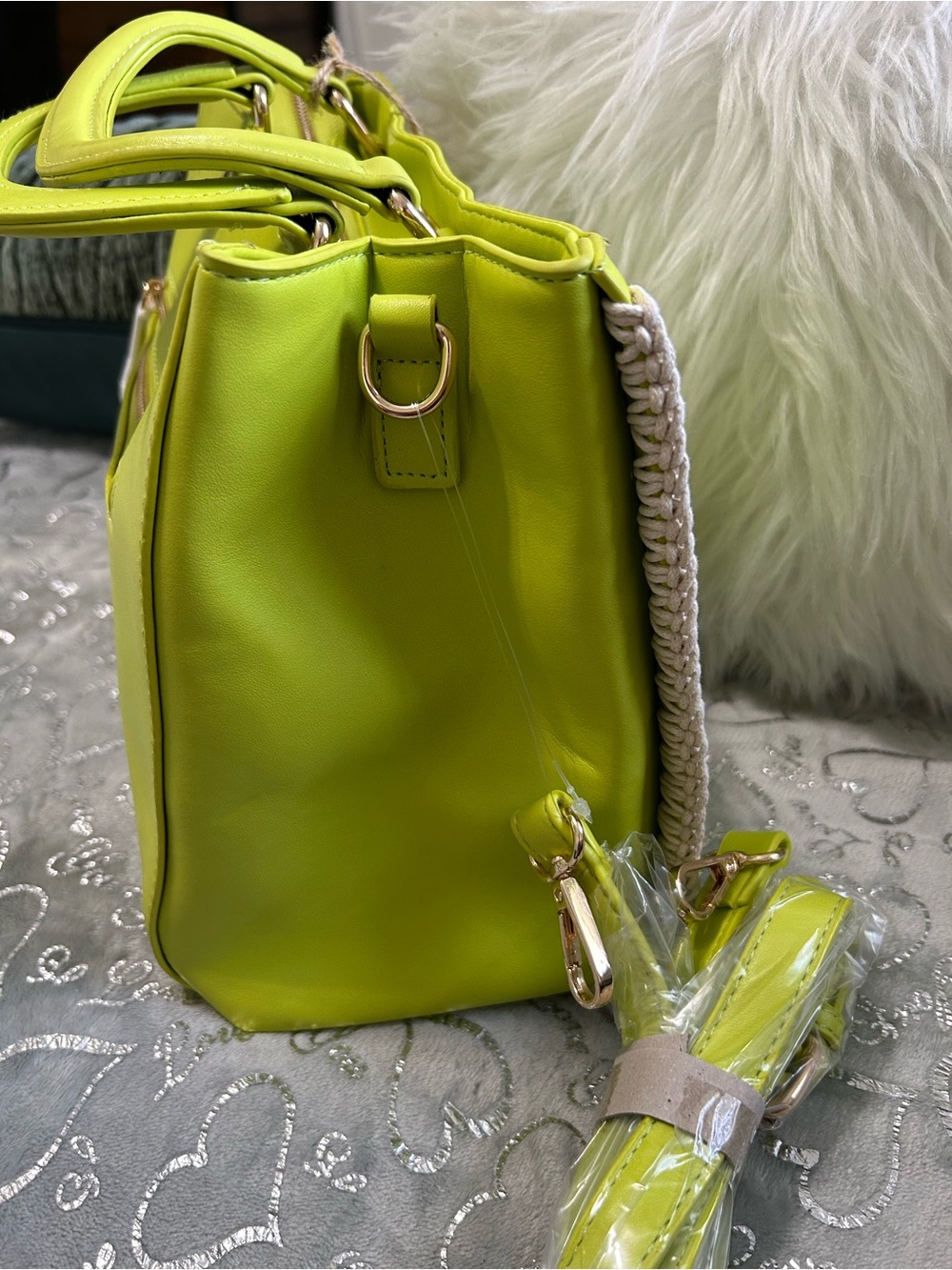 NWT Chillx by Le Miel, Medium, Lime Green, Soft Leather Tote Handbag - Picture 2 of 11